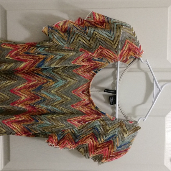 Multicolor Top - Picture 3 of 3